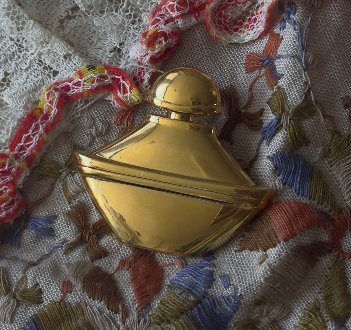 סיכת בושם חתומה Guerlain
