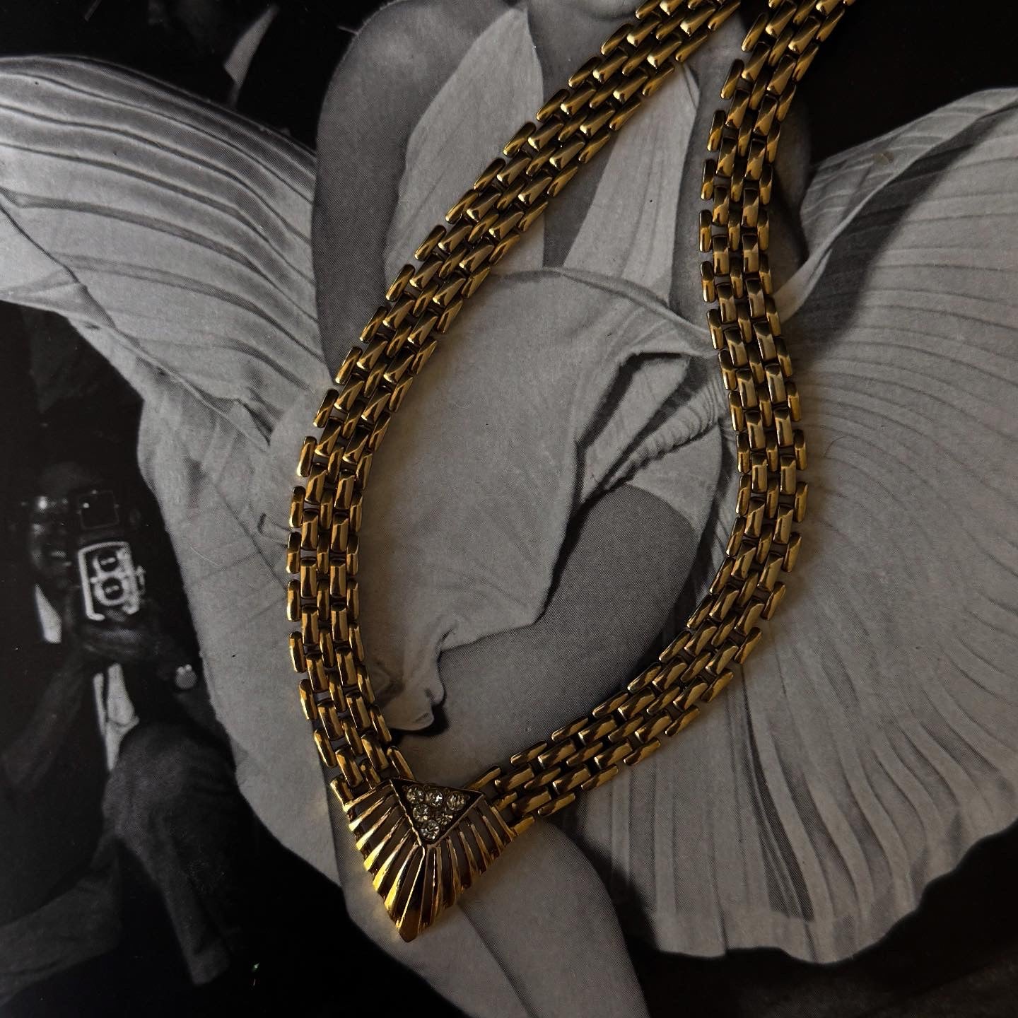 V shaped necklace 1980